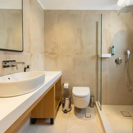 公寓式酒店 Thines Comfort Living 3*