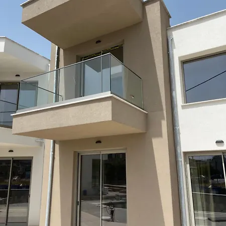 公寓式酒店 Thines Comfort Living 3*