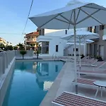 Thines Comfort Living 3* Néa Péramos