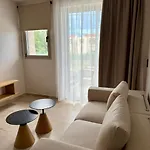 公寓式酒店 Thines Comfort Living 3*