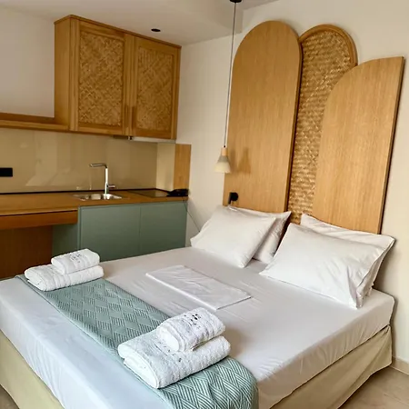 Апартхотел Thines Comfort Living Néa Péramos